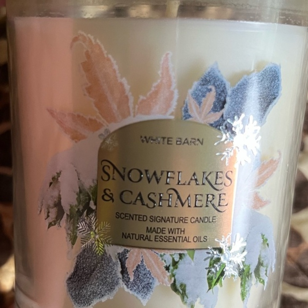 Snowflakes & Cashmere Bath & Body